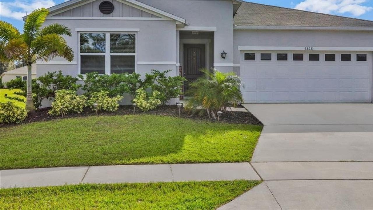 7368 IBIS DRIVE, LAKELAND, FL Presented by Melanie Carney.