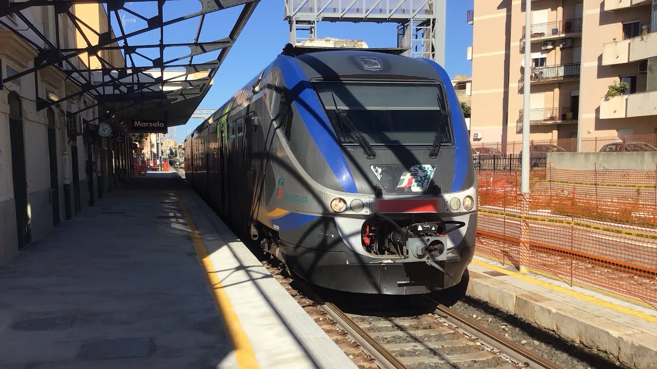 Minuetto diesel 031 nella stazione di Marsala (in aggiornamento)