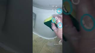 Toilet cleaning Asmr with a sponge/ squeezes