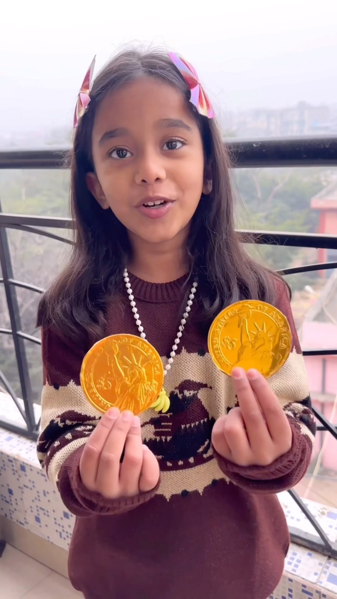amaira ko mili golden chocolate ?? #shorts #thegeetagurjar