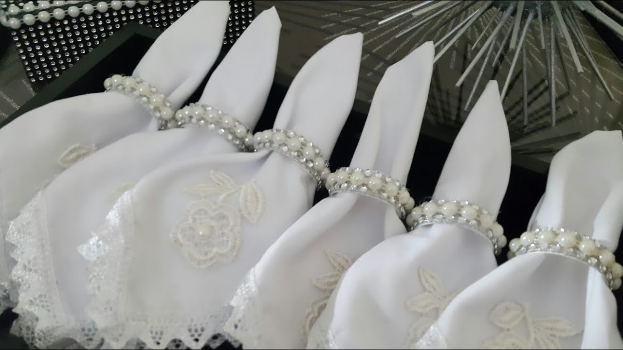 فكرة جديدة:لا ترمي مقابض علب غسيل الملابس -صنعت خواتم لمناديل الطاولة كيوتeasy napkins  rings