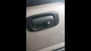 Pop & Lock PL1100 Black Manual Tailgate Lock for Chevy/GMC (Classic) How To Install Pop Lock Pl1100 Tailgate Lock For Gmc Sierra And Chevrolet Silverado 1999 2006