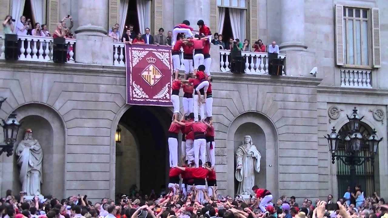 Castellers de Barcelona: 4d8 amb el pilar carregat 44è Aniversari 16/06/2013