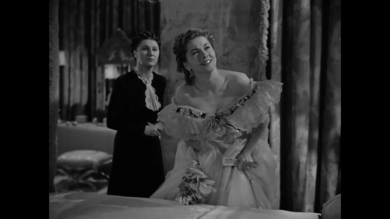 Judith Anderson Tortures Joan Fontaine ~ Alfred Hitchcock Rebecca