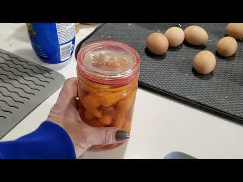 opening glass lid jars, the stupid way. lol