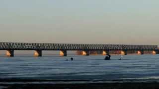 Мост через Днепр (Кременчугское водохранилище). Панорама мост. Футажи мост. Видео футажи