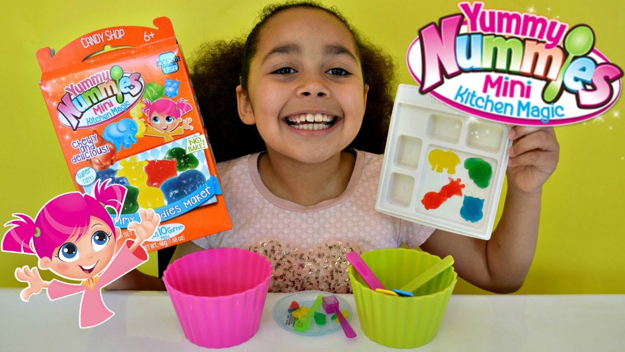 NEW YUMMY NUMMIES MINI KITCHEN MAGIC