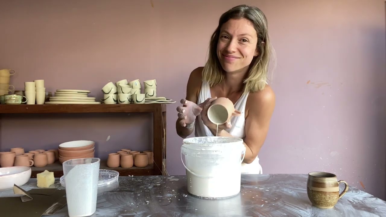 Como esmaltar uma caneca de cerâmica?