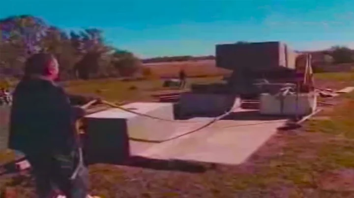 Man Lifts 20 Ton (900 KG) Block By Hand - MBH