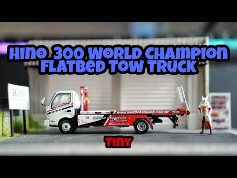 Diecast Review Scale 1/64] : Hino 300 World Champion Flatbed