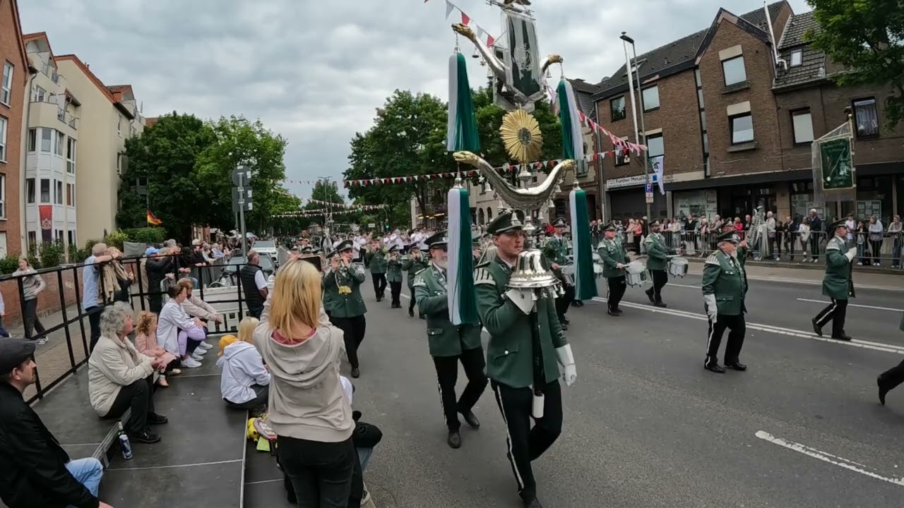 Schützenfest Neuss Furth 2025. Umzug am Montag