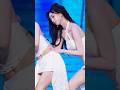 윈터 옆구리에 손자국 남긴 로켓펀처 카리나ㅋㅋ 윈터 카리나 WINTER KARINA 에스파 Aespa NextLevel 윈터 옆구리에 손자국 남긴 로켓펀처 카리나ㅋㅋ 윈터 카리나 WINTER KARINA 에스파 Aespa NextLevel