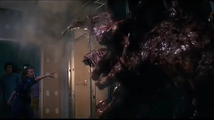 Stranger Things Season 3 - Eleven Saves Nancy - Ho...