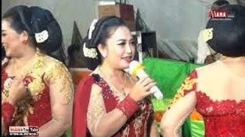 Tayub Terop Suryo Laras di kediaman Bpk Waris kembangan Pule.  Niama Video  shoting