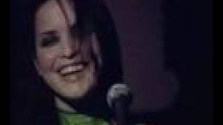 Video thumbnail of "Andrea Flirts in Old Town on TFI Friday (3.2000)"