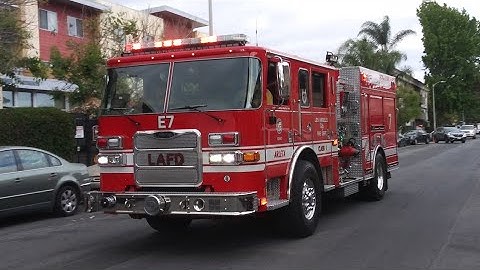 LAFD Engine 7 Responding and Arriving