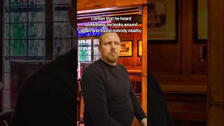 Download Lagu Een man hoort gefluister in een bar. #grappigegrappen #humor #lachen MP3