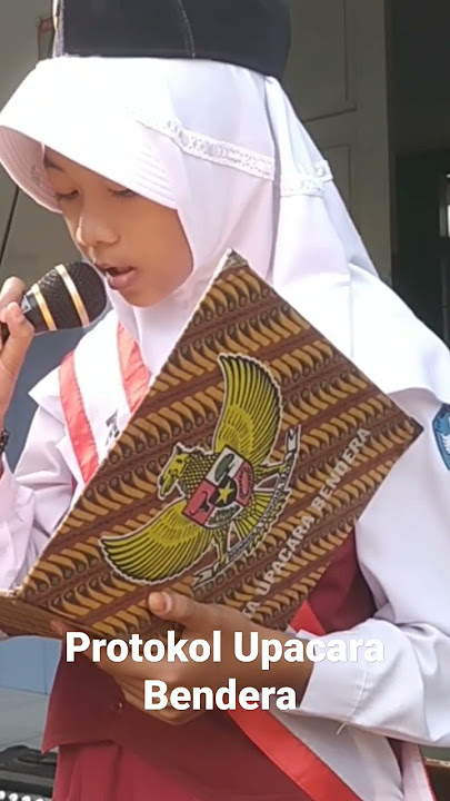 Pembacaan Protokol Upacara Pengibaran Bendera