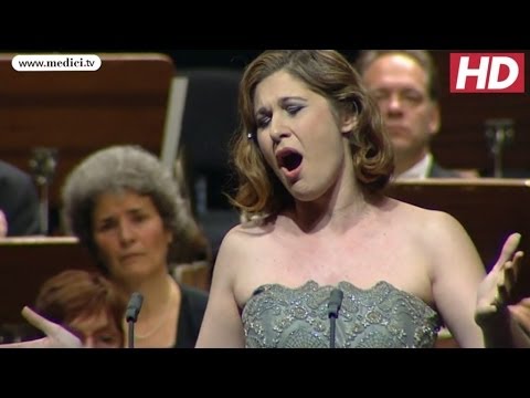 Nicole Car - Puccini Suor Angelica Senza Mamma - 2013 Neue Stimmen Singing Competition - Final Round