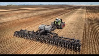 FENDT 1050 Vario & JOHN DEERE Corn Planter 48 Row ll Corn Planting Season 2023 #fendt #johndeere