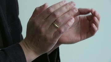 Applause in slow motion: clapping man