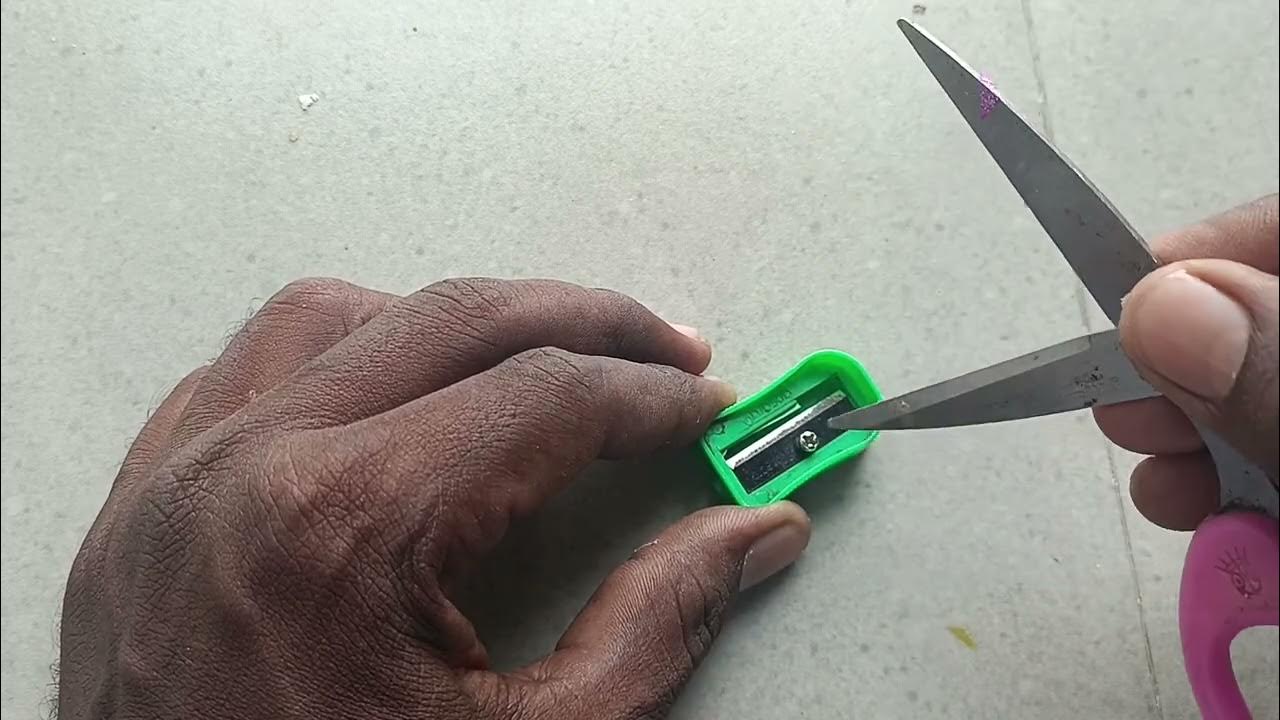 how-to-remove-blade-from-pencil-sharpener-youtube