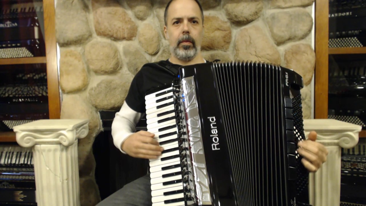 How to Play the Roland FR8X Digital Accordion Lesson 3 Organ and