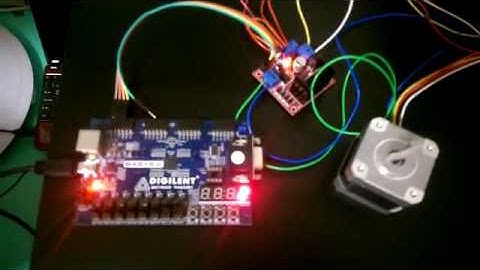 VHDL硬體描述語言 小專題 第十二組