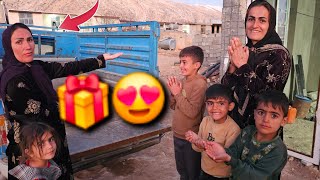 Download Lagu Homeless Mom Super Generously Helps Needy Family MP3