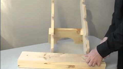Easy and quick to assemble stuadams.ca portable display stand