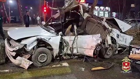 Russia: Toyota Vista and firetruck crashes in Khakassia (21.3.2025)