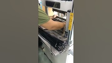 Vertical Plastic Injection Molding Machine for Making 2 Pin Plug