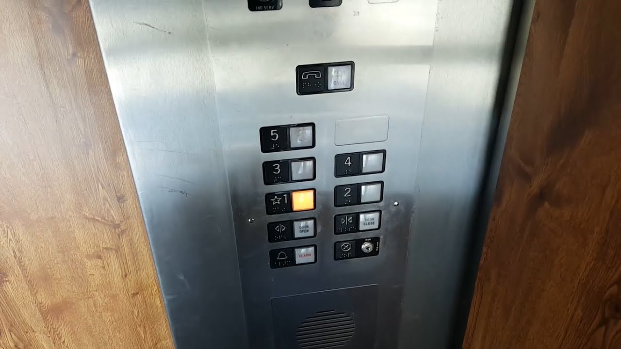 EPIC MOTOR! US (Mod by MEI) Hydraulic Elevator Grand Central Parking