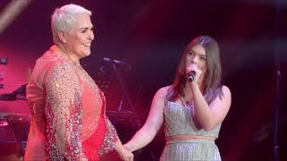 Lupita Dalessio - Mi Corazón Es Un Gitano Ft Sara María Dalessio En Vivo Desde La Arena Cdmx