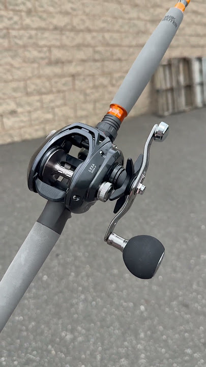 Daiwa Lexa 300 is a great inshore reel! #jandhtackle #fishing #inshorefishing @daiwausa