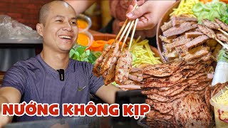 Chán việc văn phòng, đôi vợ chồng rủ nhau bán NEM NƯỚNG TẢNG độc nhất Sài Gòn siêu đông khách