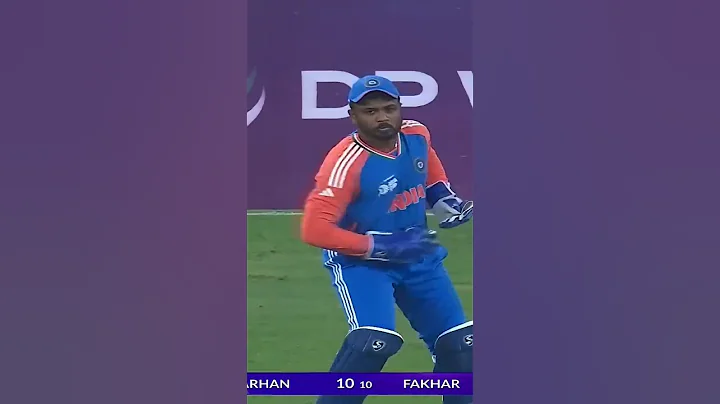 Bumrah vs sahibzada Farhan #asiacup2025 #shorts #cricket #sahibzadafarhan