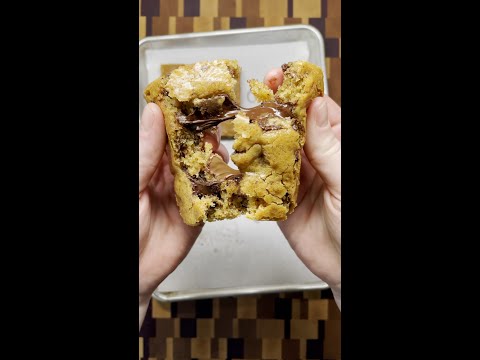 DOUBLE CHOCOLATE BLONDIES + How To Avoid the Most Common Mistakes When Making Them