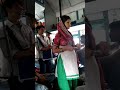 Indian train music sad singers। Andhi Ladki And Husband Gana Ga Rahahe Train Me