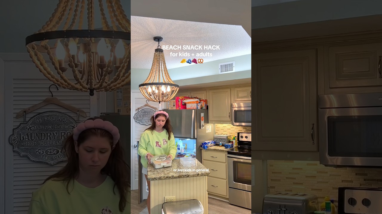 Beach snacks for kids 🍇🫐🥨 