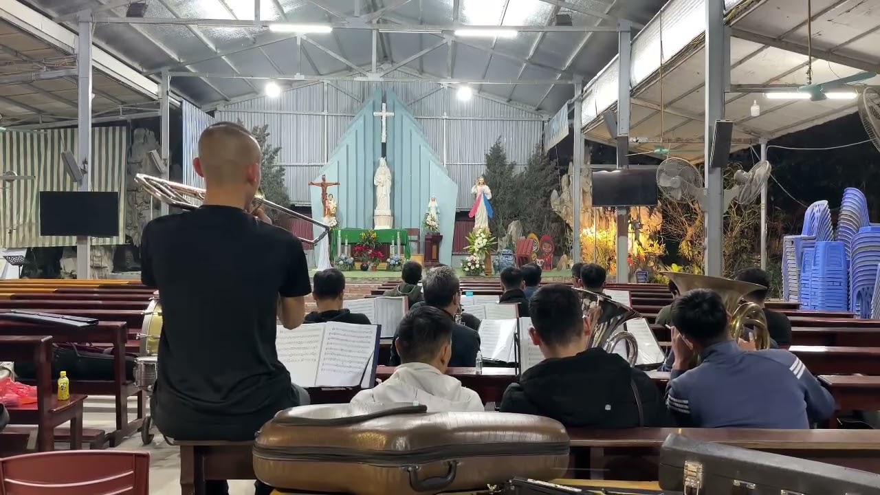 Tán Tụng Ngài - Ban Kèn Giáo Xứ Ngọc Mạch ( vỡ bài lần 1 - ong vỡ tổ )