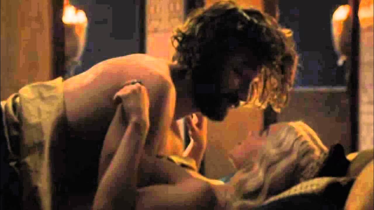 Ыстық, жалқау милф Ava Divine ер адамдарды жылатып, одан толық ләззат алғанды жақсы көреді! Өте кере