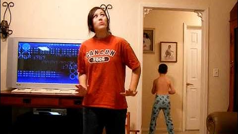 Smack that- ORIGINAL! (Little brother video bombs sister)