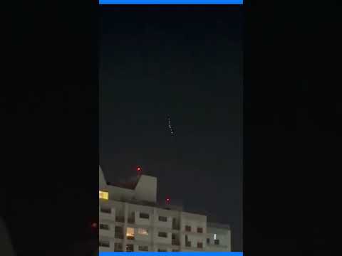 Vídeo: O que são essas luzes piscando no céu?