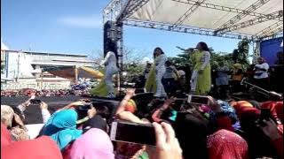 Trio Macan Hebohkan Senam Masal di Lampung