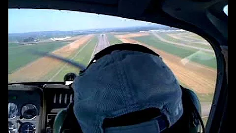Atterrissage TB9 Tarbes Ossun Lourdes - Landing TB9 SOCATA
