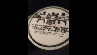 Nick Anthony Simoncino ft . Robert Owens ‎– Some People (Chamboché Remix)