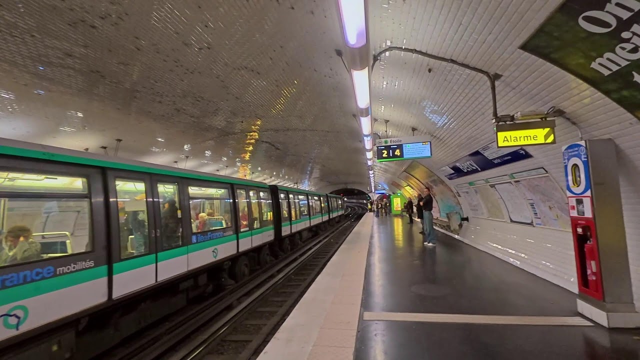 Parisian Metro line 6. Gare de Bercy to Trocadero. Subway France
