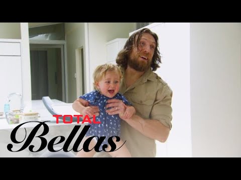 Brie Bella's Cuddly Surprise Scares Birdie to Tears | Total Bellas | E!