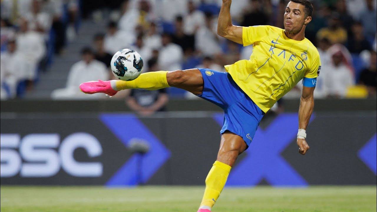 Top 7 ways to boost confidence in Football. Improve your confidence on ...